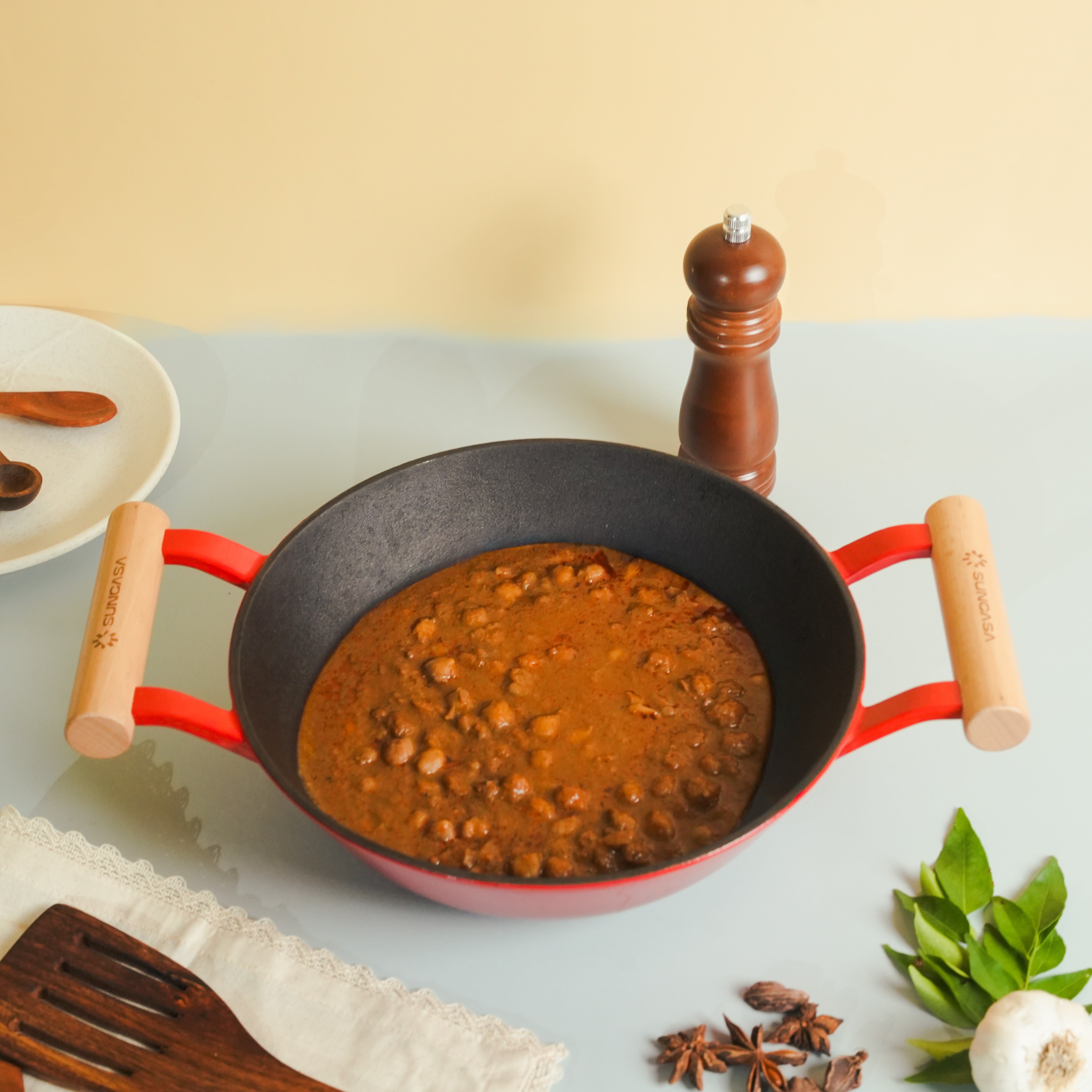 SUNCASA Castella Pre Seasoned Cast Iron Kadai, 24cm/ 2.2L